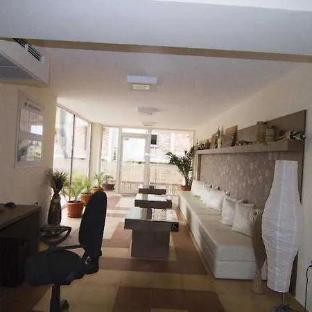 Tropics Hotel 3*