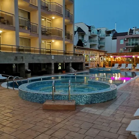 Ξενοδοχείο Tropics