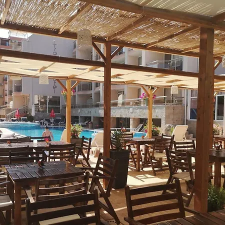 Tropics Hotel 3*