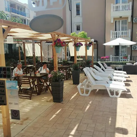 Tropics Ξενοδοχείο